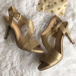 Women’s gold heels